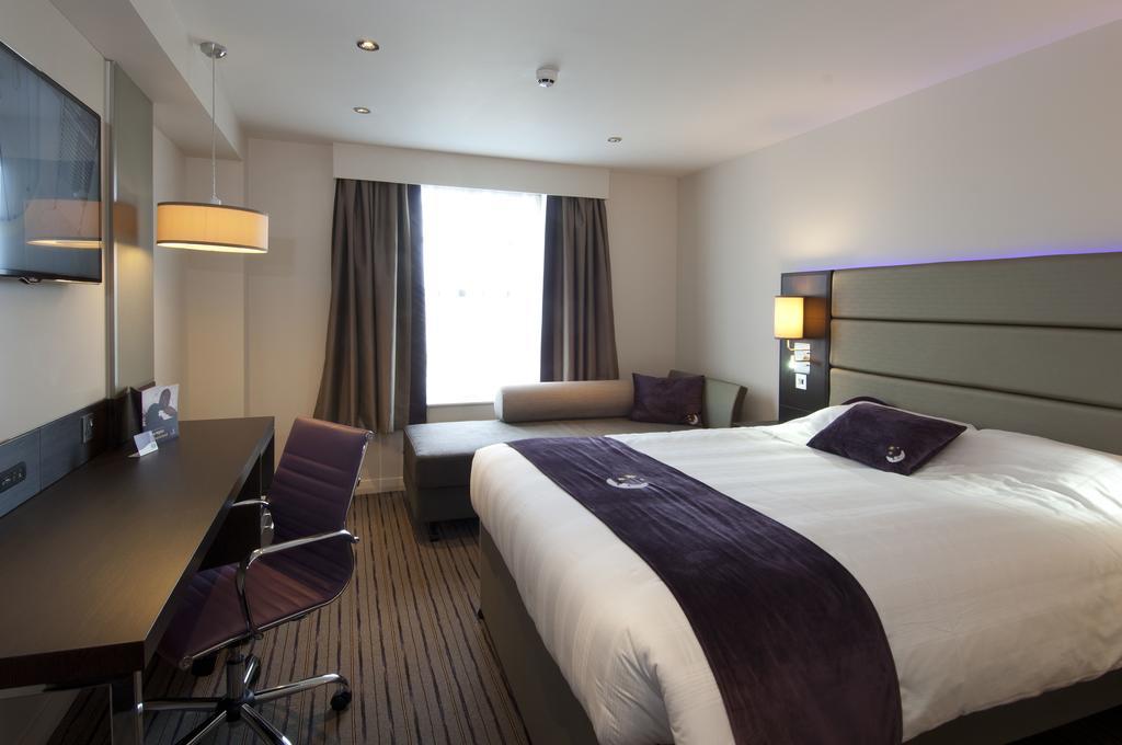 Premier Inn Inverness East Δωμάτιο φωτογραφία